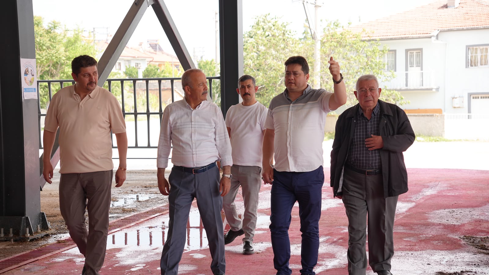 Milliyetçi Hareket Partisi Afyonkarahisar Milletvekili Mehmet Taytak, Bolvadin ilçesine gerçekleştirdiği