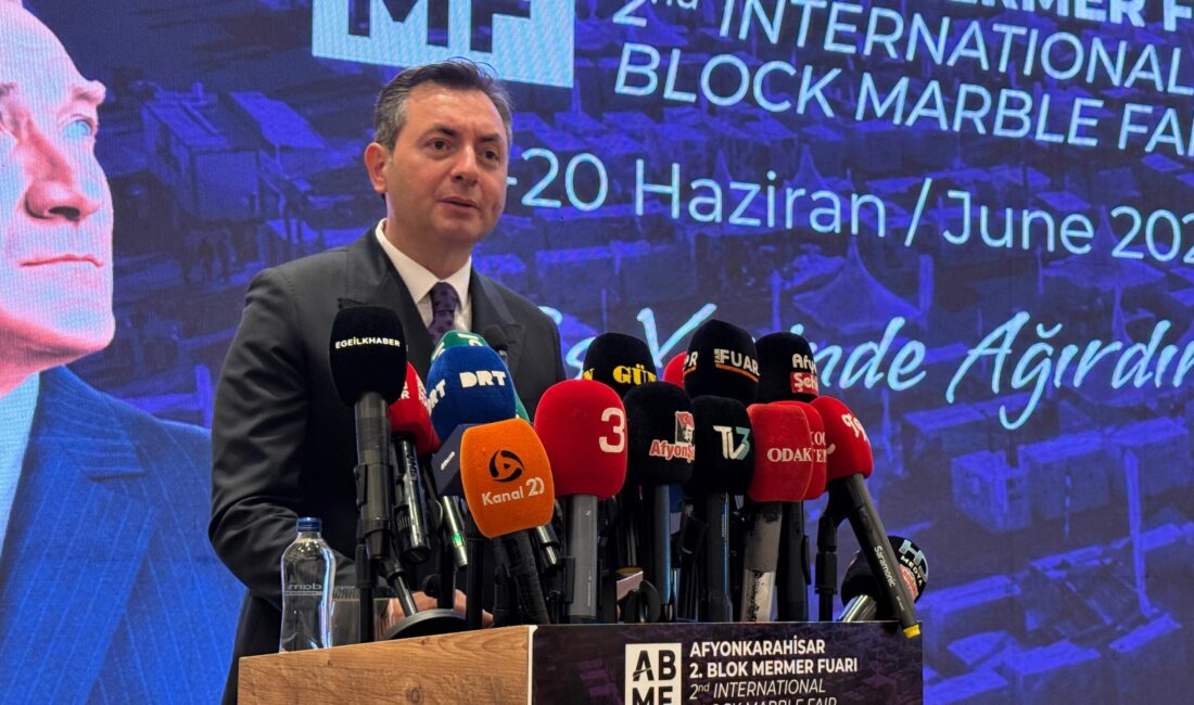 2. Afyonkarahisar Blok Mermer Fuarı'nın açılış töreninde konuşan ALZ Fuarcılık