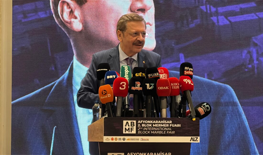 Türkiye Odalar ve Borsalar Birliği Başkanı Rifat Hisarcıklıoğlu, organizasyonun başarısında