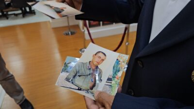 Afyonkarahisar'da yaşayan Yahya Avşar, askerlik görevini yaptığı sırada geçirdiği kaza