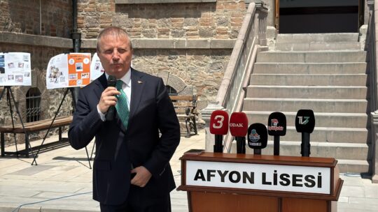 Afyonkarahisar'ın en köklü eğitim çınarlarından biri olan tarihi Afyon Lisesi,