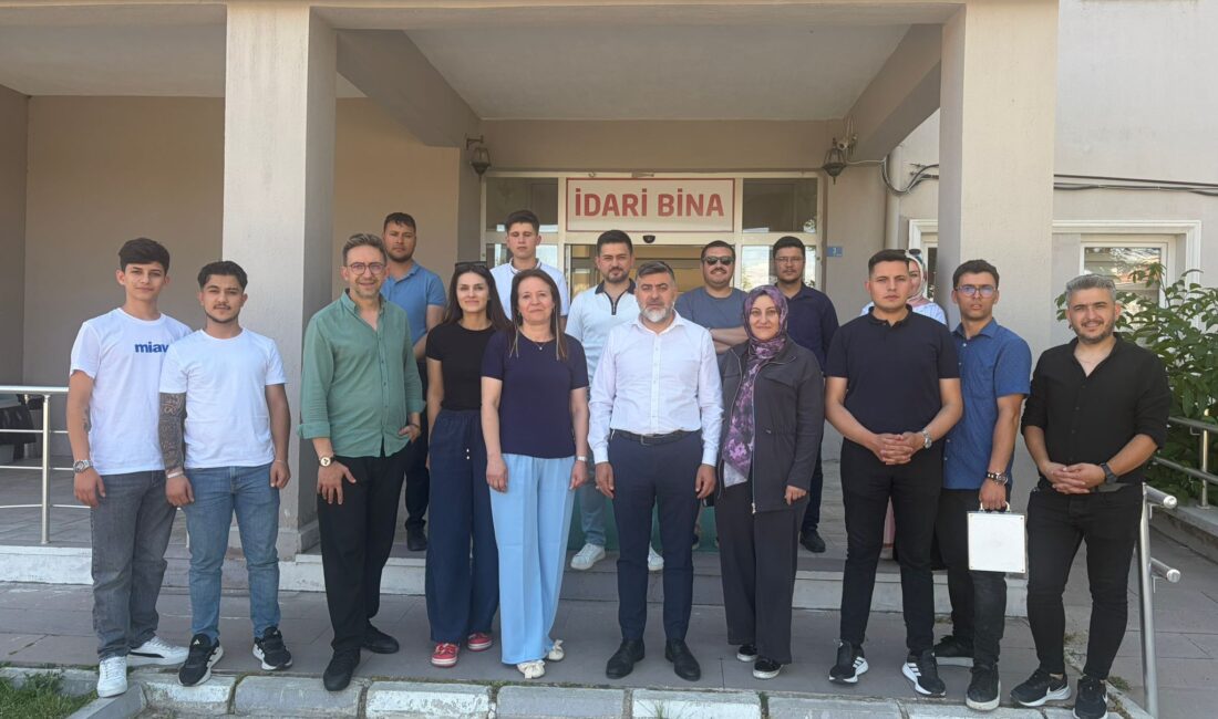 Afyonkarahisar’da yaşayan kırk sekiz yaşındaki E.E, hayatını adeta bir karabusa