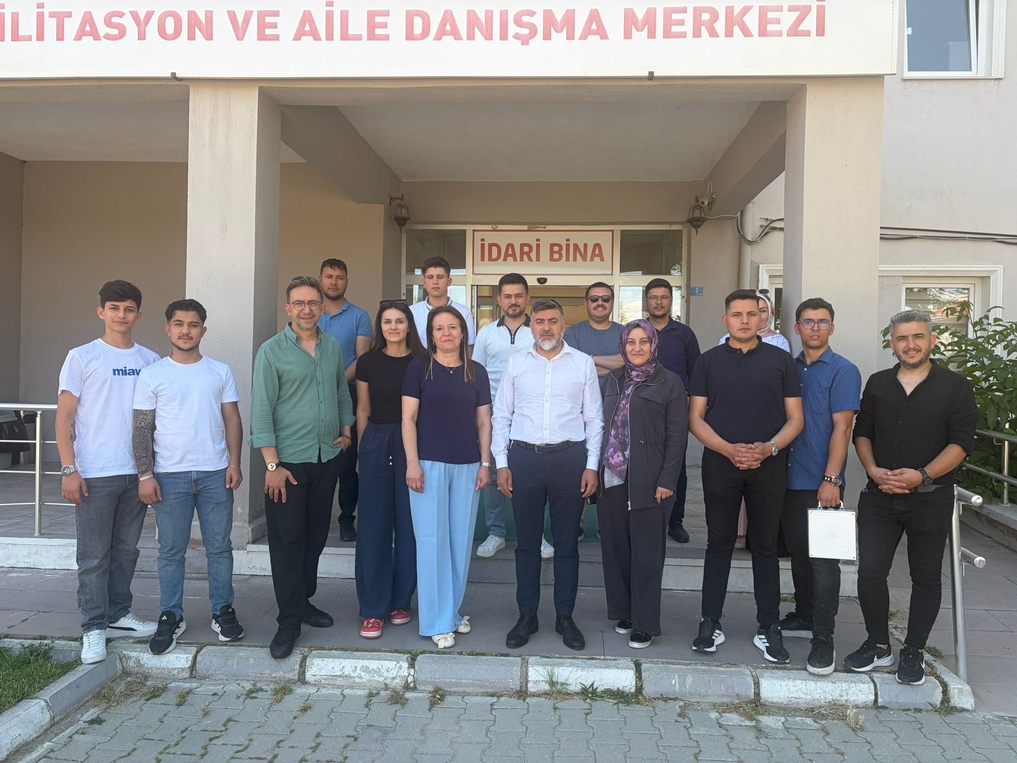 Afyonkarahisar’da yaşayan kırk sekiz yaşındaki E.E, hayatını adeta bir karabusa