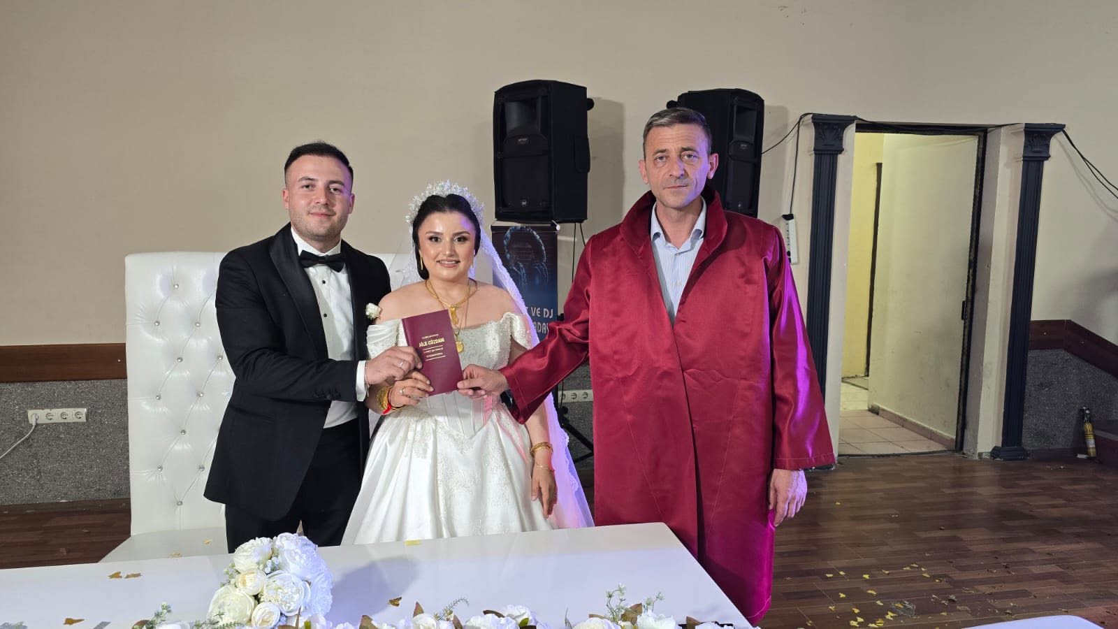 Afyonkarahisar’ın Sinanpaşa ilçesinde, hayatlarını birleştirme kararı alan genç bir çiftin