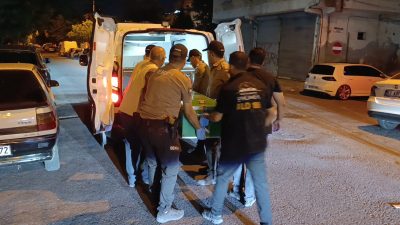 Şanlıurfa’nın Eyyübiye ilçesinde gece saatlerinde kan donduran bir cinayet işlendi.