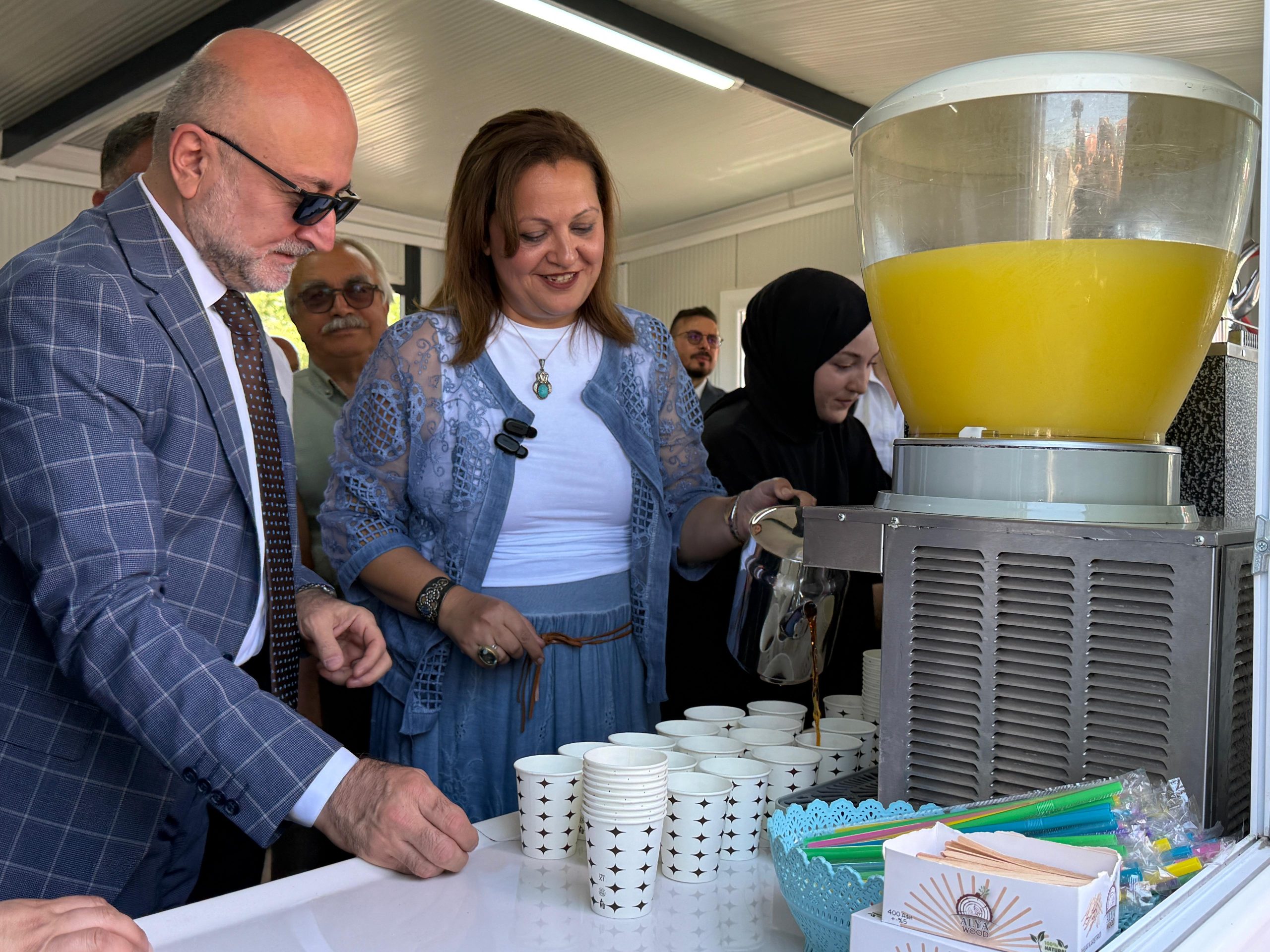 Afyonkarahisar Belediyesi tarafından yapımı tamamlanan Ata Kafe, Kanlıca Mahallesi’nde düzenlenen