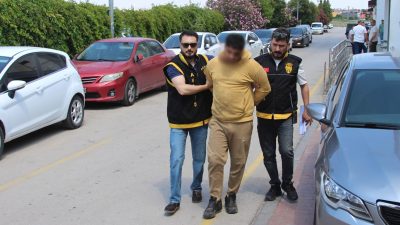 Adana'da 112 Acil Çağrı Merkezi'ni arayarak silahlı kişiler tarafından kovalandığını