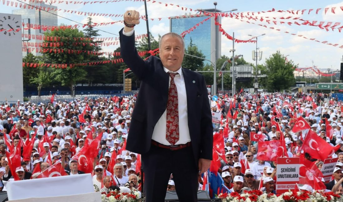 İYİ Parti Genel Başkan Yardımcısı ve Afyonkarahisar Milletvekili Hakan Şeref