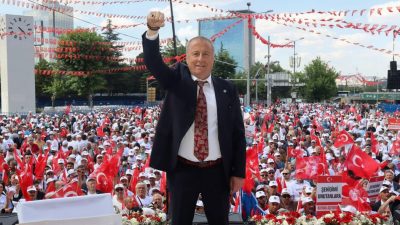 İYİ Parti Genel Başkan Yardımcısı ve Afyonkarahisar Milletvekili Hakan Şeref
