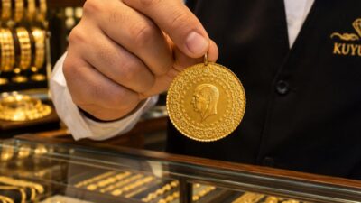 ABD Merkez Bankası'nın (Fed) enflasyonist baskılar karşısında faiz artırım patikasına