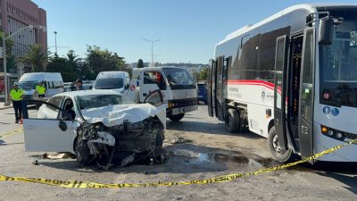 Samsun’un İlkadım ilçesinde otomobil ile özel halk otobüsünün çarpıştığı kazada