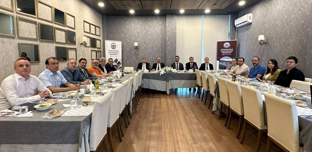 Afyonkarahisar Sağlık Bilimleri Üniversitesi (AFSÜ), Rektör Prof. Dr. Adem Aslan
