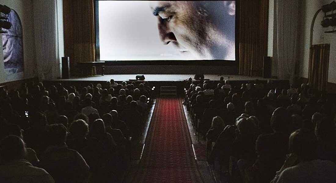 Sinemalarda bu hafta 8 film vizyona girdi.