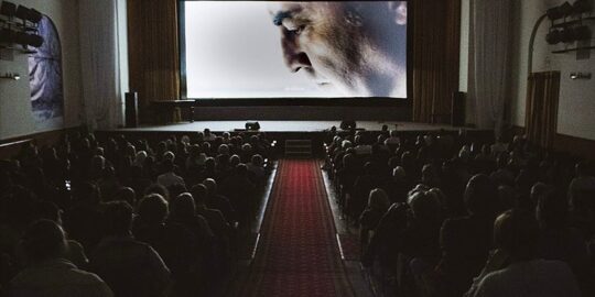 Sinemalarda bu hafta 8 film vizyona girdi.