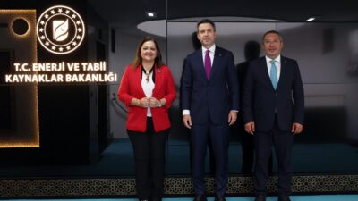Afyonkarahisar Belediye Başkanı Burcu Köksal, Dinar Belediye Başkanı Veysel Topçu