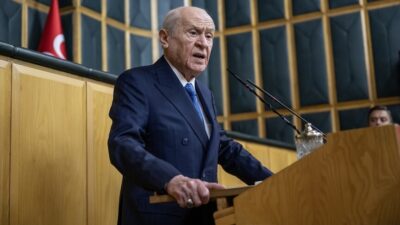 MHP Genel Başkanı Bahçeli, ABD ile İran arasındaki savaşın sona