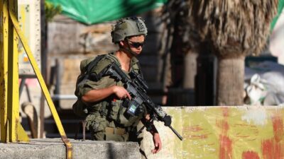 İsrail ordusu, işgal altındaki Batı Şeria'nın farklı bölgelerine düzenlediği baskınlarda