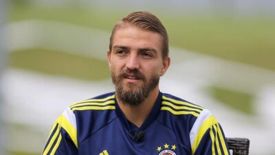 Bir dönem Galatasaray, Fenerbahçe ve Beşiktaş'ta forma giyen eski milli