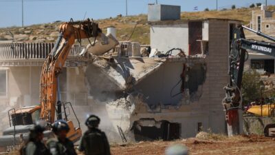 İsrail ordusu, işgal altındaki Batı Şeria'nın Nablus kentine bağlı Beyta