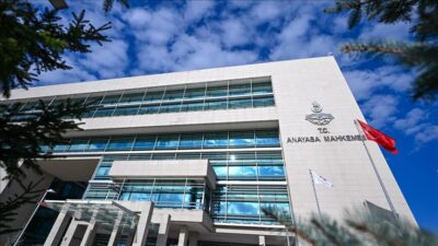 Anayasa Mahkemesi (AYM), spor kulüplerinin ödemediği gelir vergisinin sporculardan alınmasına