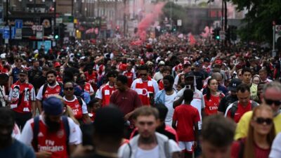 İngiltere Premier Lig takımlarından Arsenal, 22 yıl sonra kazandığı şampiyonluğu