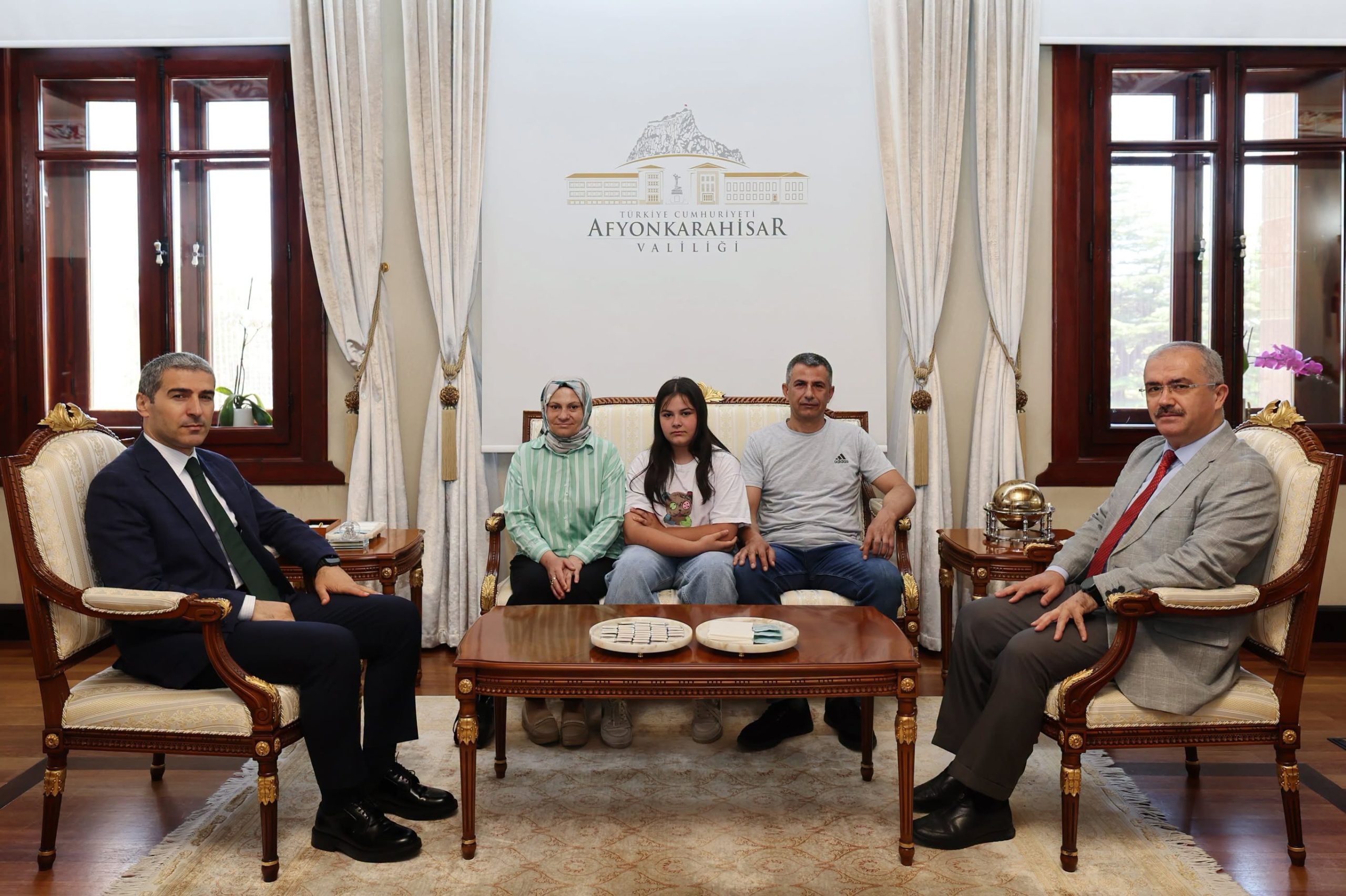Vali Aktaş, şehit aileleri ve gazileri ağırladı 3 Vali Aktaş, şehit aileleri ve gazileri ağırladı
